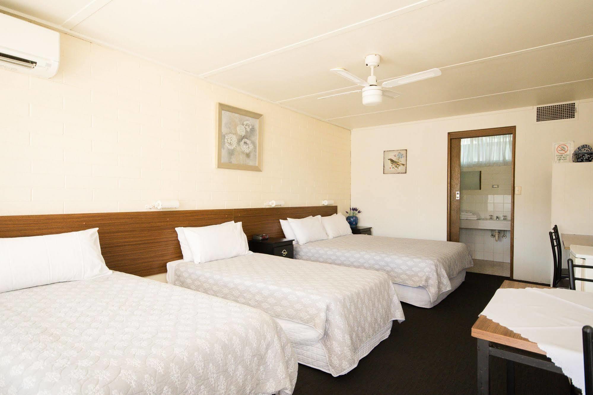 Vineland Motel Mildura Bagian luar foto
