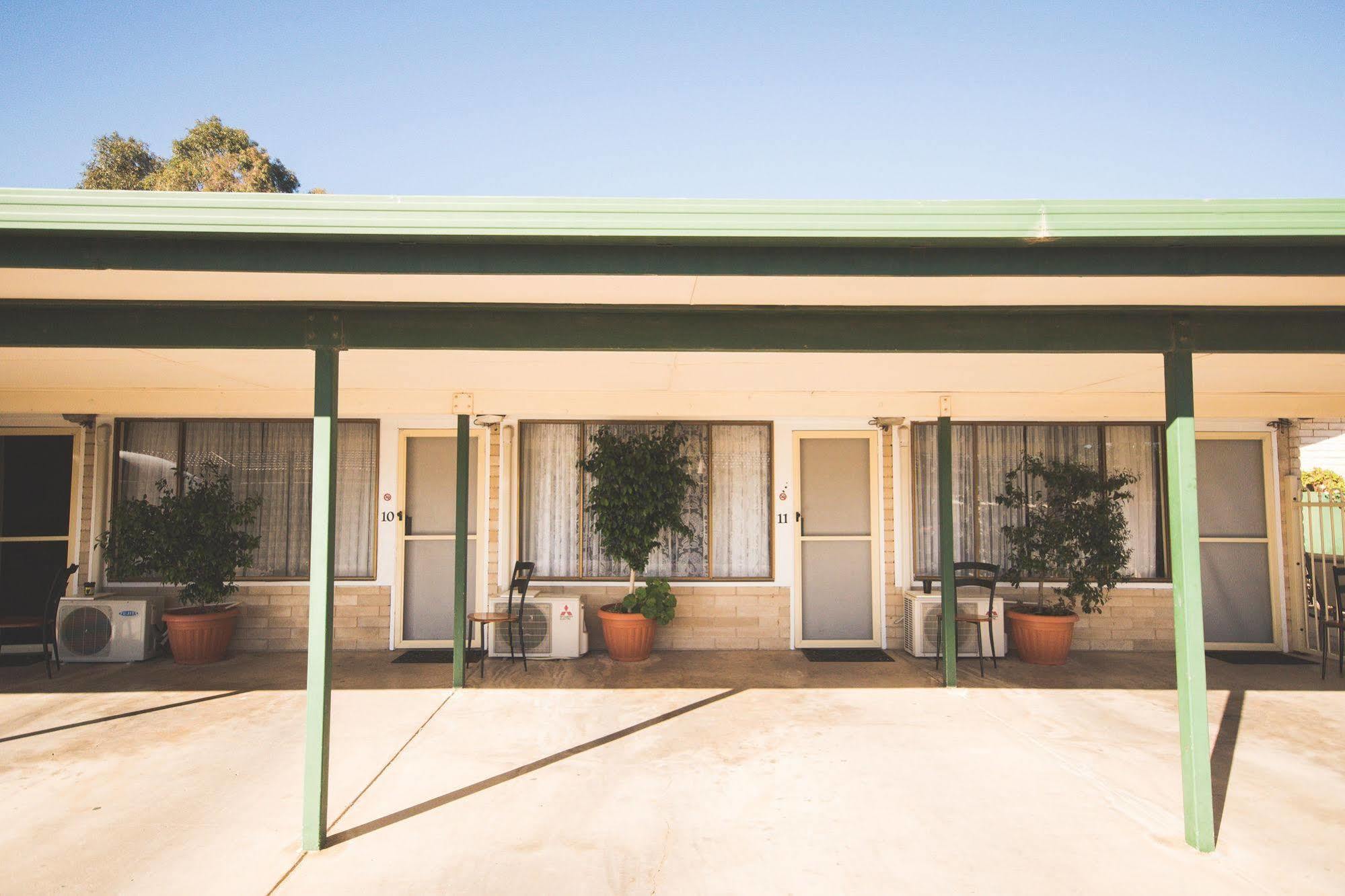 Vineland Motel Mildura Bagian luar foto