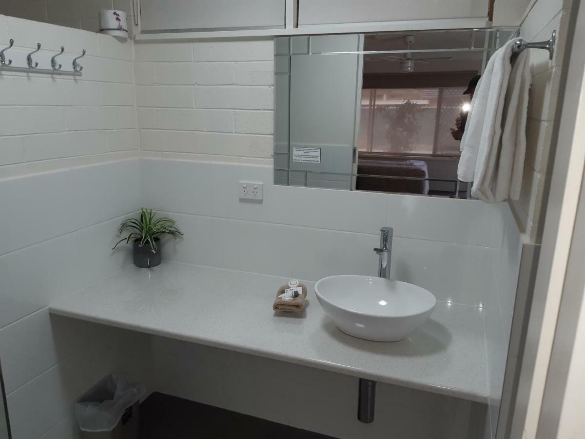 Vineland Motel Mildura Bagian luar foto